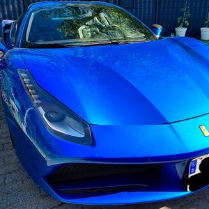 Bei Durchsuchungen in Berlin, Brandenburg, Thüringen, Sachsen und Mecklenburg-Vorpommern ...(Bild:  Zoll)