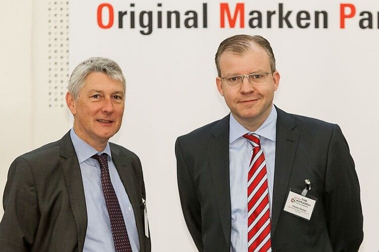 Partner: TAK-Chef Rüdiger Semper (li.) und Florian Fischer, Geschäftsführer Vogel Business Media. (Foto: Bausewein)