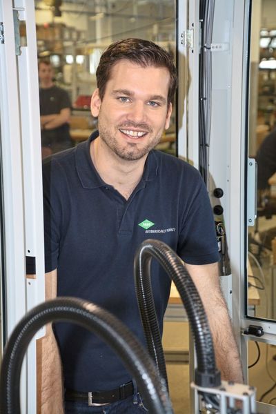 Gregory Kyd ist als Technischer Leiter bei der Schweizerischen Paro AG für die Entwicklung und Produktion der Montageanlagen sowie der Abwicklung der Kundenprojekte zuständig. (F. Roßmann)
