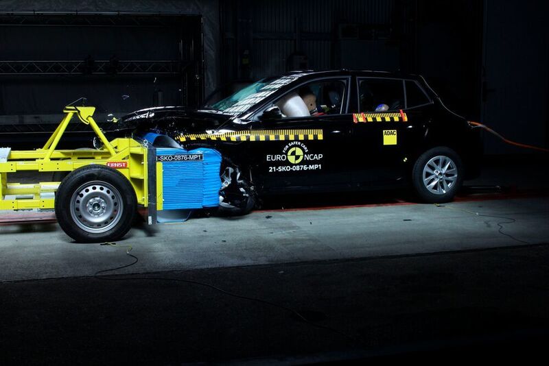 Der Skoda Fabia erreichte im Euro-NCAP-Crashtest 75 Prozent beim Insassenschutz (Erwachsene), 81 Prozent beim Schutz mitfahrender Kinder, 70 Prozent beim Fußgängerschutz  und 71 Prozent bei der Sicherheitsausstattung. (Euro NCAP)