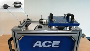 Exemplarischer Einsatz: All Attitude Mounts, die Schwingungen isolierenden Verbindungselemente von ACE, sind in jeder gewünschten Raumachse montierbar und für Belastungen in Schub-, Druck- und Zugrichtung einsetzbar. (Bild: ACE Stoßdämpfer)