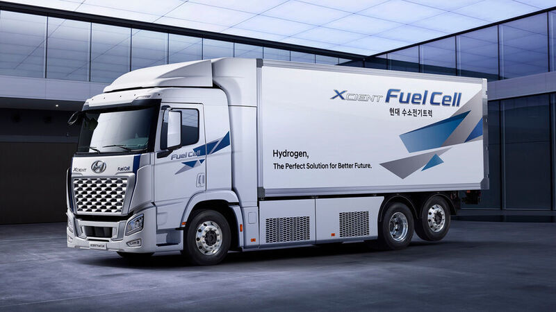 Hyundai hat seinen Brennstoffzellen-Lkw Xcient Fuel Cell für das neue Modelljahr überarbeitet. (Hyundai)