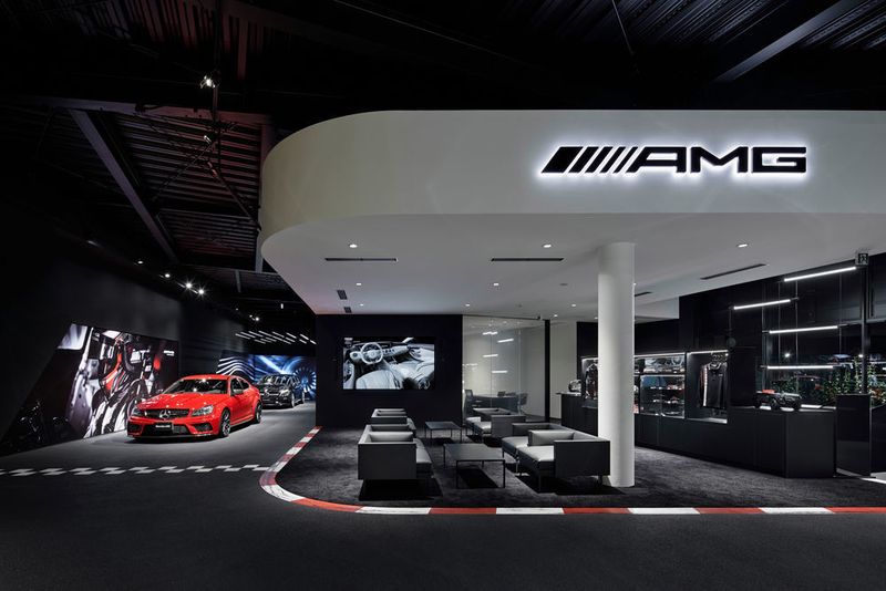 ... findet man nicht nur in den 49 AMG-Performance-Centern in Deutschland, sondern künftig auch in den AMG-Autohäusern. (Daimler AG)