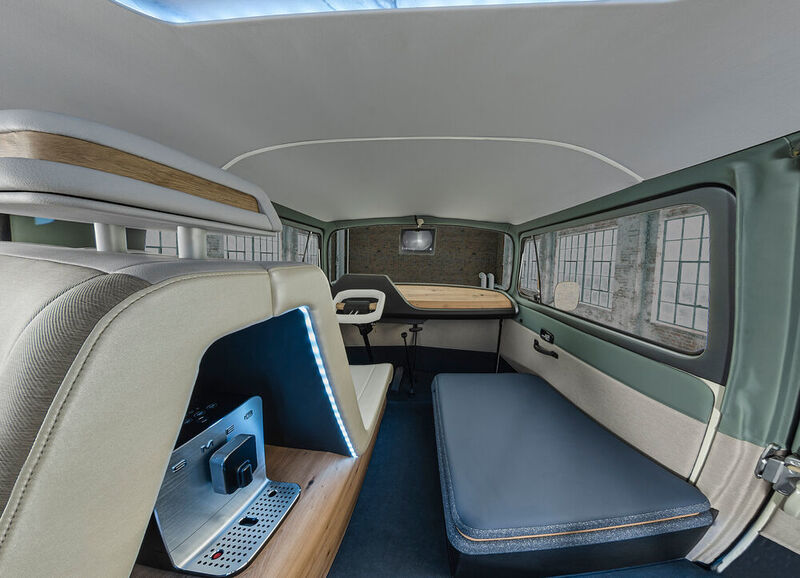  3rd Space nennt sich das Konzept im Ambienc3, nach dem Fahrer- und Wohnbereich sowie Büro verschmelzen. (Continental)