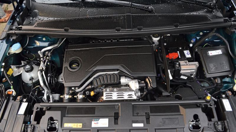 Einzige Verbrenneroption zum Start: Der 1,2-Liter-Dreizylinder.  (Bild: Rehberg / VCG)