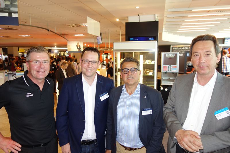 Uwe Hüfner, Tarox, mit Andre Niederberger und Alessandro Micera, Littlebit, und Lutz Eigenfeld, NVIDIA (Bild: IT-BUSINESS)