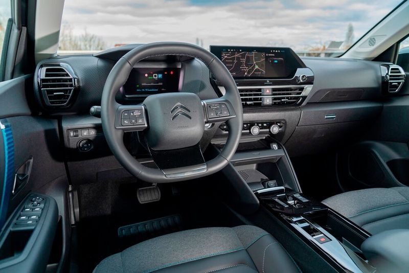 Der Innenraum versprüht ganz nach Citroën-Tradition Wohnzimmer-Gemütlichkeit. (Bild: Citroën)