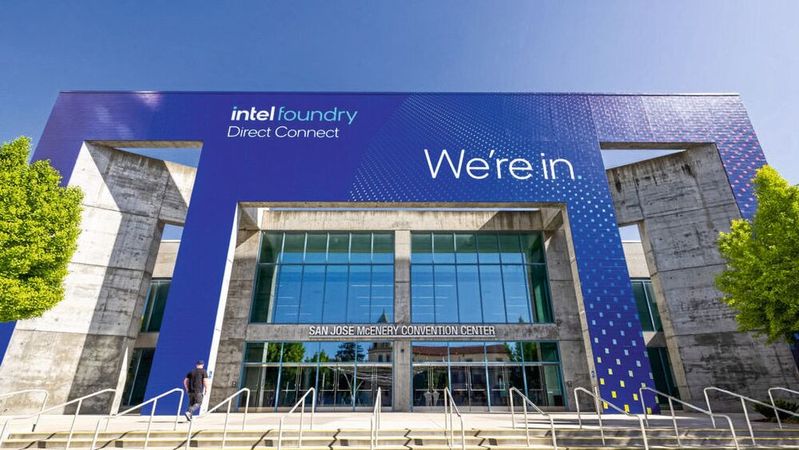 Revival of the partnership: Apple is apparently planning to produce future processors in Intel's US plants.(Image: Intel Corp.)