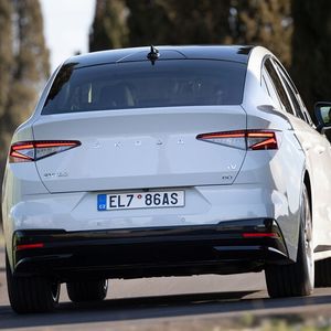 Das Software-Update ME3 verbesserte unter anderem das Thermomanagement der Batterie und ermöglicht dadurch eine höhere Ladeleistung.(Bild:  Skoda)