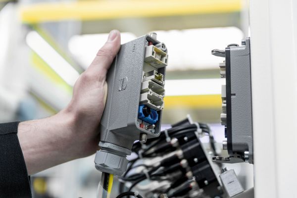 Die moderne Variante Han Modular für Anwendungen in der Produktion. (Bild: Harting)