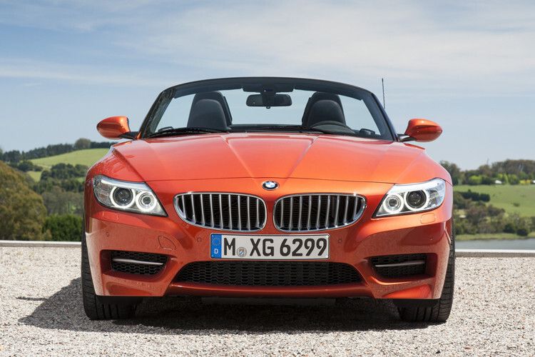 Neu im Motoren-Programm ist ein 2,0-Liter-Turbobenziner mit 115 kW/156 PS, der im Normzyklus 6,8 Liter Kraftstoff auf 100 Kilometern verbraucht. (Foto: BMW)
