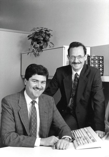 Die beiden Doktoranden Simon Raab und Greg Fraser (links) günden 1981 das Unternehmen Res-Tech, 1983 wird der Name in Faro Technologies geändert. (Faro)