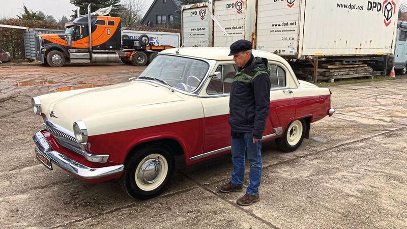 Nicht nur aus Schaden wird man klug, auch aus Erfahrung: Nach Trabant und Wartburg wagt sich Bernd Röthig mittlerweile auch an alte Wolgas. (Bild: Bernd Röthig)