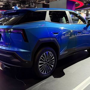 Das Auto reiht sich optisch in das Markendesign ein, ist aber etwas kantiger als die größeren Omoda-Modelle.(Bild:  Wehner - VCG)