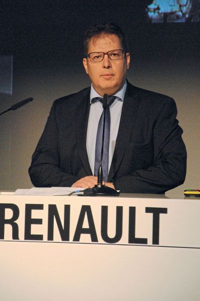 Vize-Präsident Thomas Wahl: „Ohne den Einsatz von Sylke Eßer-Bruß wäre der Verband nicht da, wo er heute steht.“ (Baeuchle/»kfz-betrieb«)