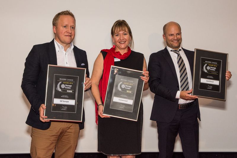 Die Gewinner des Storage-Insider Readers' Choice Award 2016 in der Kategorie Enterprise Filesharing: von links nach rechts: Thomas Haberl, Yvonne Schickel und Tobias Gerlinger (Dominik Sauer / VIT)