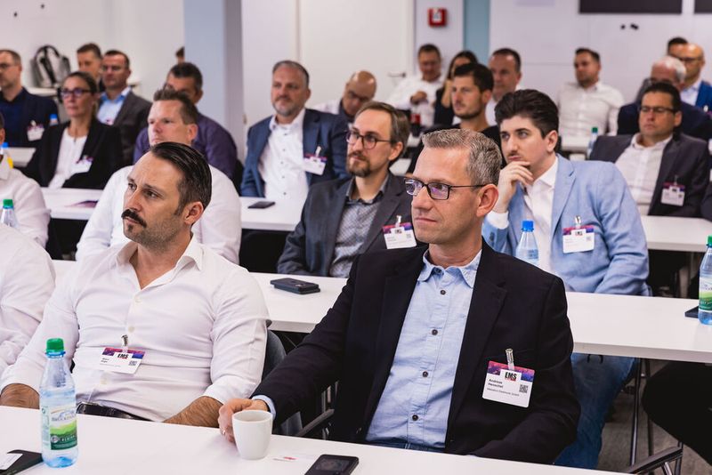 Impressionen vom 24. Würzburger EMS-Tag: Im Mittelpunkt standen aktuelle Branchenthemen, praxisnahe Impulse und insbesondere der persönliche Austausch innerhalb der EMS-Community. (Bild: Stefan Bausewein)