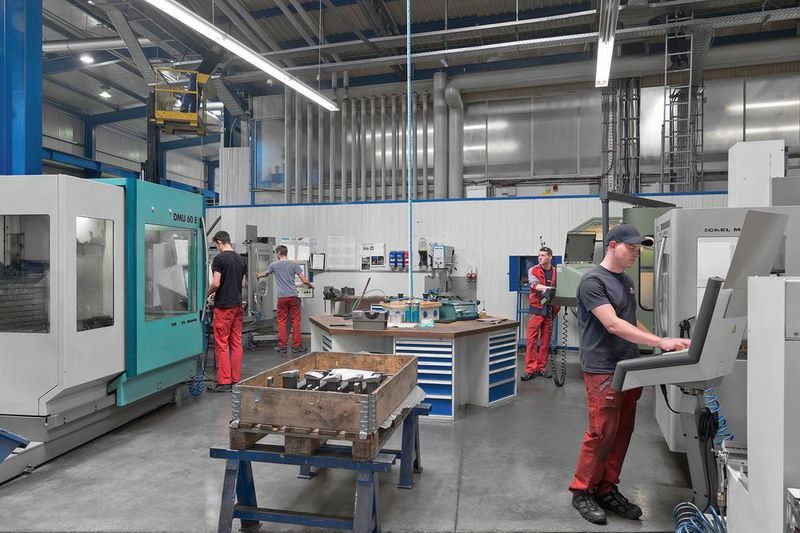Auch in der Ausbildungswerkstatt nutzt Fritzmeier Werkzeugmaschinen von DMG Mori. (DMG Mori)
