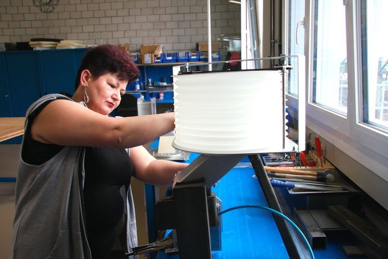 Neu eingerichtete Montage: Baugruppen inklusive Elektronik und Zubehör werden hier komplett montiert. (L.Meister)