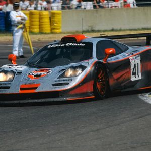 Der neue 675 LT (Longtail) ist eine Hommage an den F1 GTR Longtail aus dem Jahr 1997.
