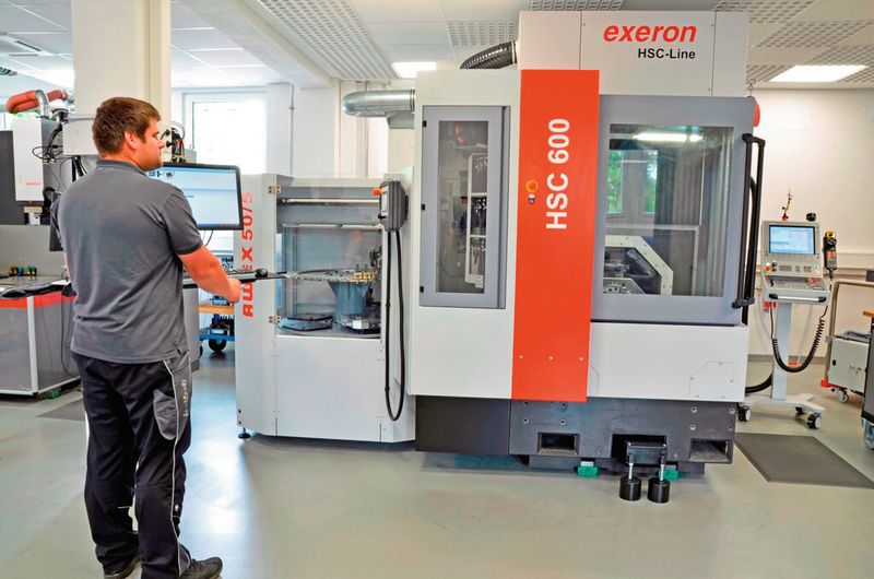 Teil der Prozesskette: Exeron-HSC-600-5-Achs-Fräsmaschine mit Awex-50/5-Wechsler. (Toolcraft)