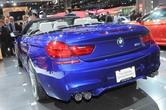 BMW zeigt die Cabrio-Variante des neuen M6. (Foto: United Pictures)