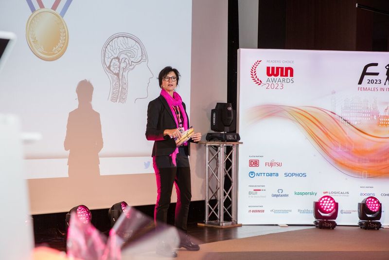 »Mut zum Anecken« – ein klasse Statement, welches Carola Heilemann-Jeschke in ihrer Keynote damit transportierte! (Bild: www.hamann.photo)