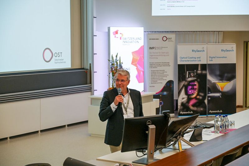 Am Technologietag 2026 der OST – Ostschweizer Fachhochschule in Buchs standen Kooperationen zwischen Industrie und Forschung im Zentrum.  (Bild: OST)