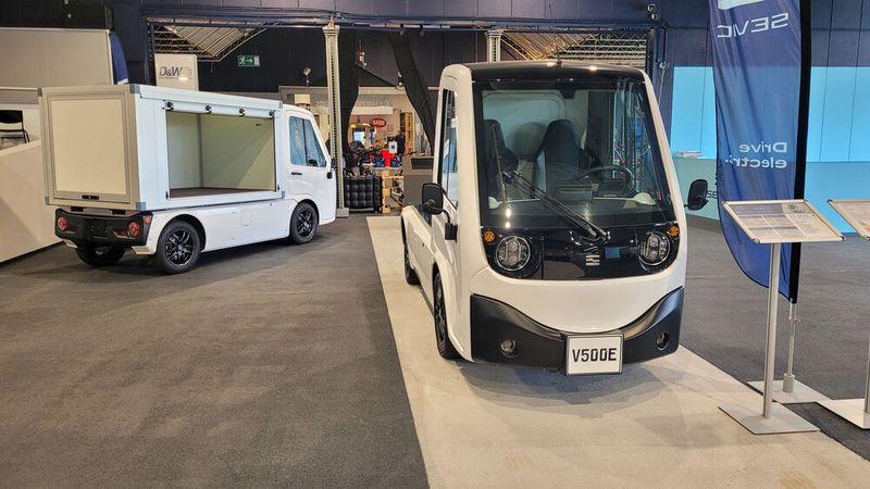 Die Preisliste beginnt bei 24.900 Euro netto ohne Aufbau. (Bild: Wehner - VCG)