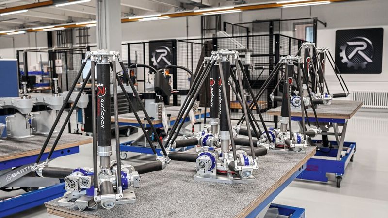 Unabhängig von spezifischen Steuerungen lassen sich Delta-Roboter von Autonox universell in einer Vielzahl Branchen einsetzen. (Bild: Keba)