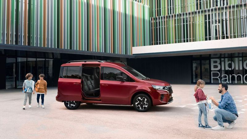 Auch eine Kombi-Variante ist in Planung. (Bild: Nissan)