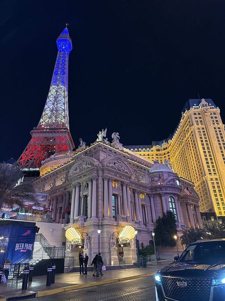 Klischee erfüllt: Withings lädt abends ins Paris ein. (Bild: Vogel IT-Medien)