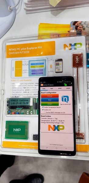  NXP 

NXP zeigte unter anderem verschiedene Showcases, die auf NFC (Near Field Communication) setzen. Damit lassen sich Anwendungen wie Lichtschalter schnell und kostengünstig programmieren. NXP spricht in diesem Zusammenhang von Tap-and-Go-Konnektivität. 
Mehr Informationen unter  www.nxp.com 
 (Vogel Communications Group)