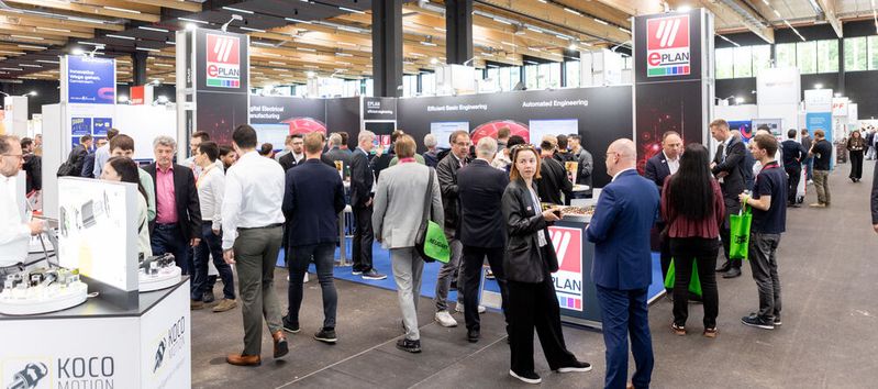 Die All About Automation mit ihrer Österreich-Premiere in Wels: Reger Austausch zwischen Ausstellern und Besuchern.(Bild:  Easyfairs)