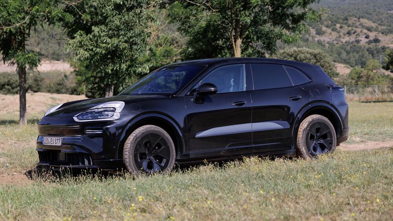 Optisch setzt die E-Variante kaum eigene Akzente. (Bild: Porsche)