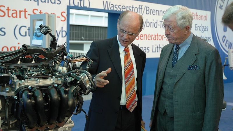 Für die Nachwuchswerbung organisierte Meyer regelmäßig Sonderschauen auf den Großen Messen wie der Automechanika. (Bild: VCG)