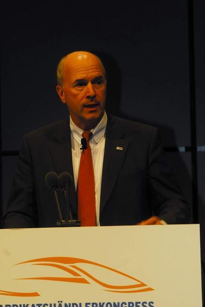 Carl-Peter Forster regte sich über einen „grandiosen  Fleckerlteppich europäischer Regelungen“ auf. Fotos: Zietz (Archiv: Vogel Business Media)