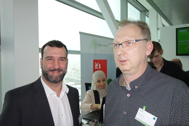 (l.) Yves Plaire, S&K, und Thomas Müller, premiumstore (Bild: IT-BUSINESS)