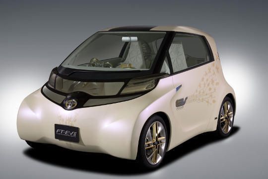 2012 bringt auch Toyota sein erstes reines Elektroauto auf den Markt. Als Studie heißt das Modell FT EV II. Der japanische Hersteller sieht den einzigen Markt für reine Elektroautos bei Stadtwagen. (Archiv: Vogel Business Media)