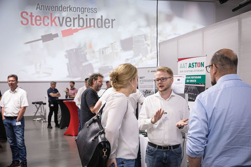 Steckverbinderkongress 2023 Tag 2: Kongress mit Trendthemen von PCF über DC-Steckverbinder, Hybridsteckverbinder, Qualifizierung, Single Pair Ethernet, Hands-on Workshops bis zu 3D-Druck und Konfektionierung. (Bild: Stefan Bausewein)