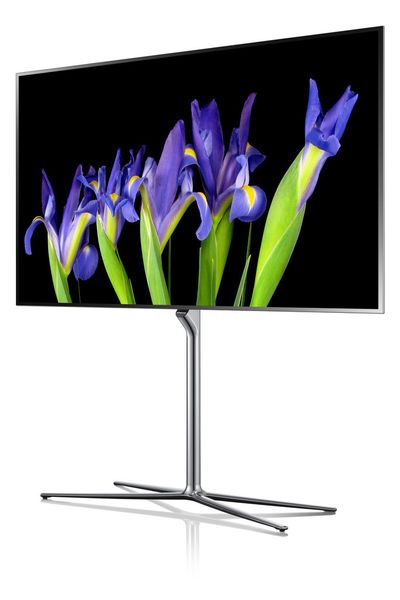 Der OLED-Fernseher ES9500 von Samsung wartet mit 55-Zoll-Diagonale (138 cm) auf. Er kann zwei Sendungen gleichzeitig darstellen und bezieht seine Inhalte auf Wunsch aus der Cloud oder von mobilen Samsung-Geräten. (Archiv: Vogel Business Media)