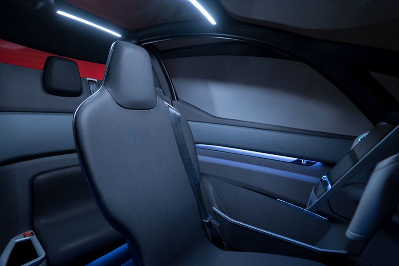 Das Elektroauto soll ab Ende 2019 zunächst in nordeuropäischen Großstädten erhältlich sein. Kaufen lässt sich der One über Direktverkäufe auf der Webseite des Herstellers oder über Partnerschaften mit Elektrofachhändlern. (Uniti)