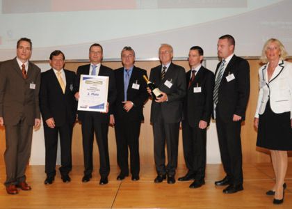 Die professionelle Vertriebsleistung des Karlsruher Autohauses Zschernitz (Opel, Chevrolet, Saab) wurde versilbert: Platz zwei beim Branchen Award. (Archiv: Vogel Business Media)