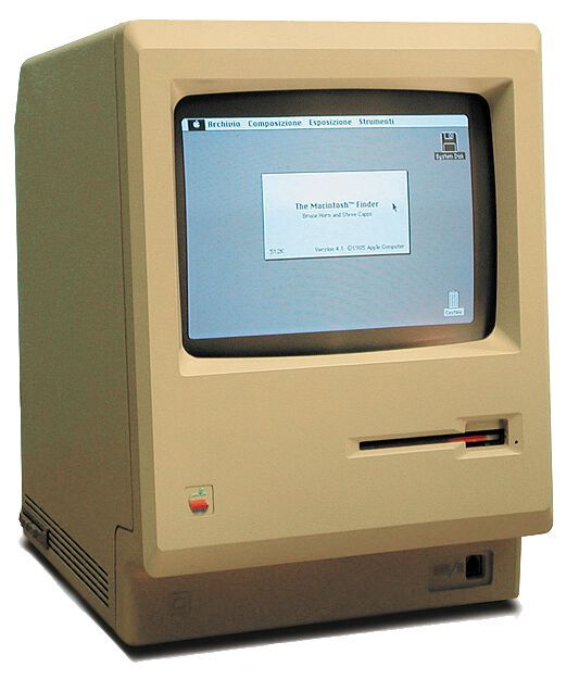 Mit dem 1984 erschienenen Personal Computer Macintosh machte Apple die GUI als Betriebssystem und die Maus als Standard-Eingabegerät massenmarkttauglich.(Bild:  Wikimedia Commons/GFDL)