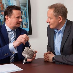 (AHC Oberflächentechnik)