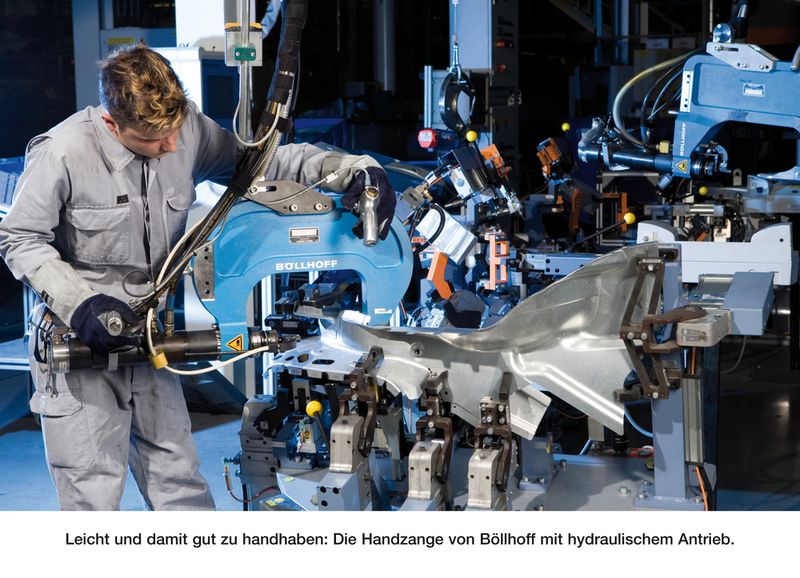 Liegt gut in der Hand: Für die manuelle Verarbeitung steht eine leichte Handzange mit hydraulischem Antrieb zur Verfügung. (Archiv: Vogel Business Media)