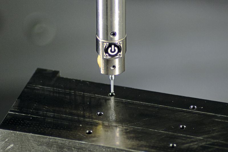 Klein und fein: Wegen seines kompakten Aufbaus eignet sich der Feinbohrkopf EWE Downsize be­vorzugt für die Mikro­bearbeitung.  (Big Kaiser)