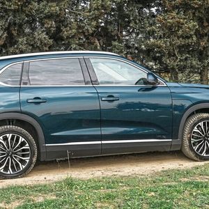 Zur Wahl stehen für den T10X Akkus mit 52,4 oder 88,5 kWh. Der große Akku reicht für maximal 523 Norm-Kilometer.(Bild:  SP-X/Benjamin Bessinger)