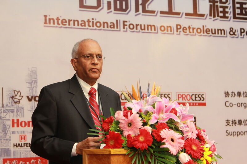 Ken Choudhary, Senior Vice President of Fluor's Energy and Chemicals business adressed new trends within petrochemical engineering in his lecture.  (Picture: PROCESS China)