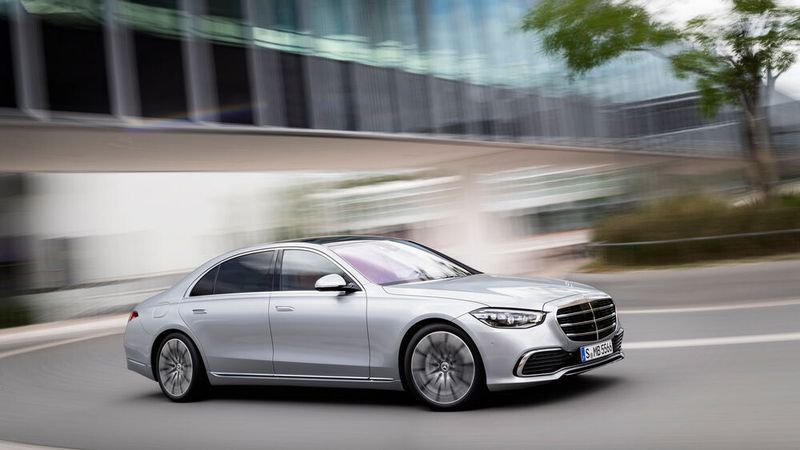 Optisch gibt sich das Top-Modell zurückhaltend. (Mercedes-Benz)